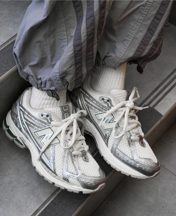 New Balance 1906R Silver Metallic Sea Salt