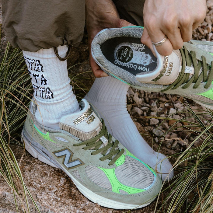 （ M990pp3) New Balance 990v3 Patta Keep Your Family Close ，