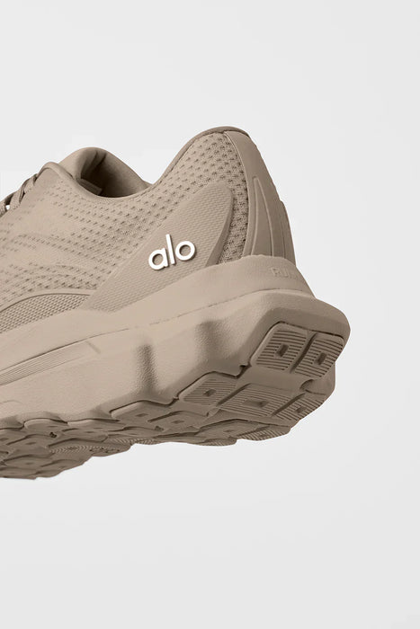 Alo Runner Gravel