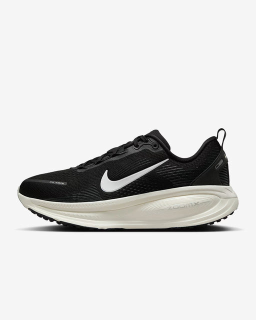 Nike Vomero 18 Black & White