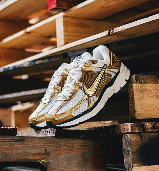 Nike Zoom Vomero 5 Metallic Gold