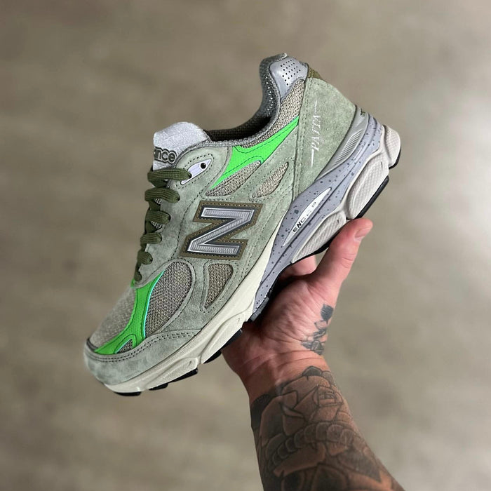（ M990pp3) New Balance 990v3 Patta Keep Your Family Close ，